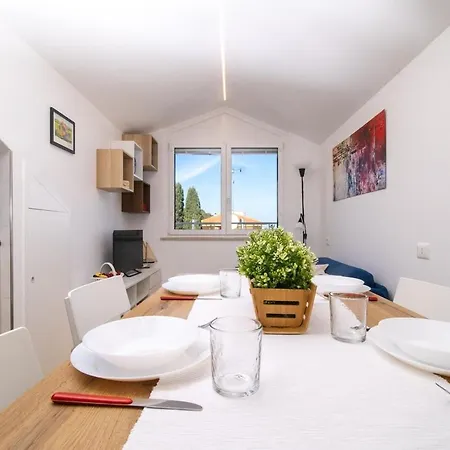 아파트 Balcone Sul Mare Wi-fi Aria Condizionata *